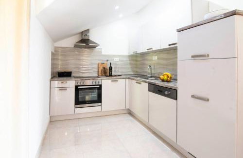 Stone house with 4 bedrooms and beautiful view - Foto 26