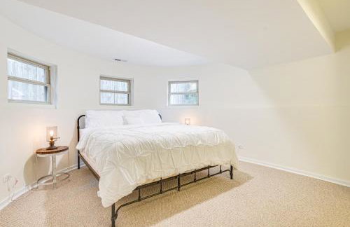 Walk to Lake Michigan Chicago Apt with Yard - Photo 13