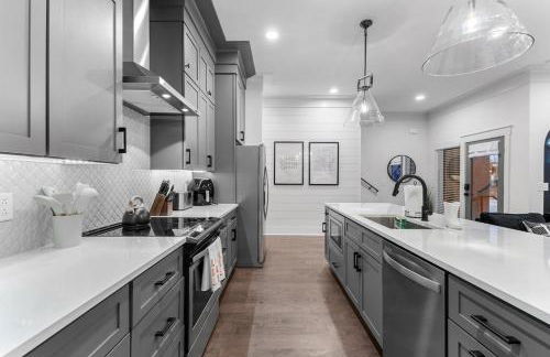 14 Bed Luxe Nashville Retreat with Game Room & Perfect for Large Groups! - Foto 20