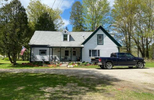 Lakeview Farmhouse with Beach Access - Foto 1