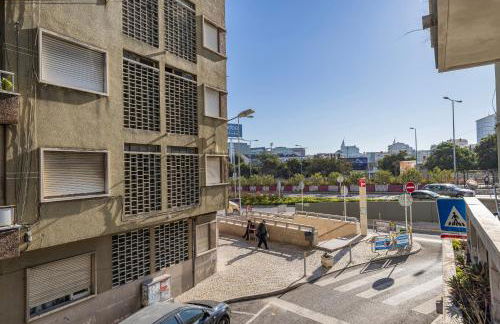 New Apartment by the Metro - Foto 35