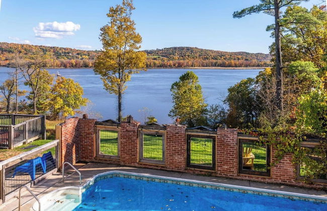 River House by Avantstay Historic & Secluded Estate on the Hudson River w/ Pool Sleeps 24! - Foto 51