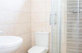 Town Centre Apartment with FREE Parking - Foto 21