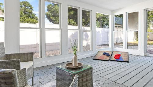 Sunny Palmetto Oasis: 4br Home With Private Pool 4 Bedroom Home by RedAwning - Foto 4