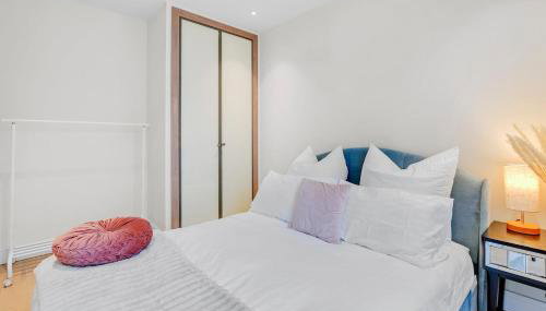 Cosy Manhattan Studio with Balcony - Foto 5