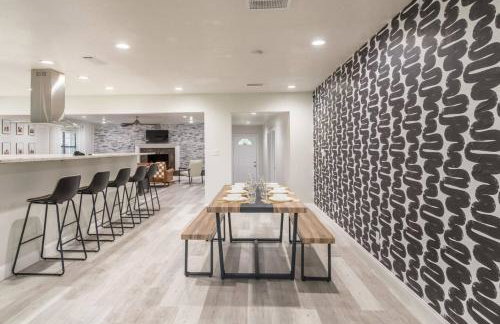 Entire Home with Air Hockey and Firepit - Photo 24