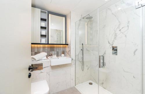 King's Cross Retreat With Terrace 2 Bed 2 Bath Coal Drops Yard 10 Mins Walk From St Pancras Station - Foto 8