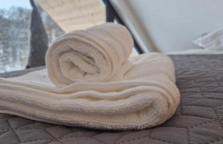 Brzuchem do góry - Foto 18