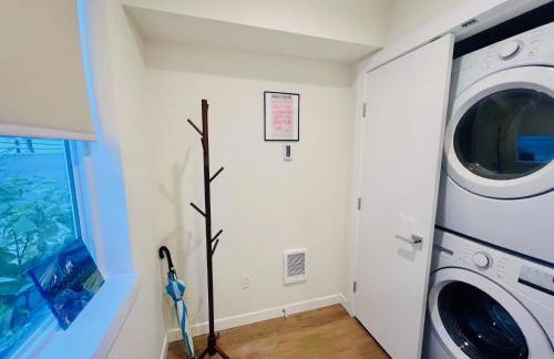 Luxe & Bright Gem - Prime Location, Roof Deck, View - Foto 34