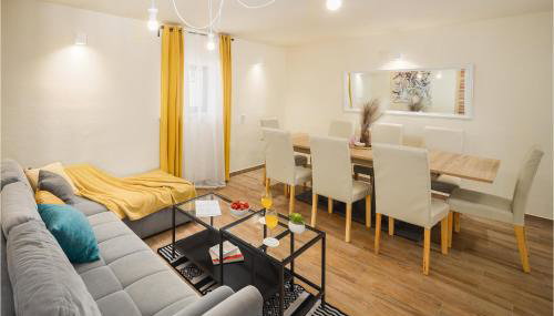 Cozy Home In Peresiji - Foto 5