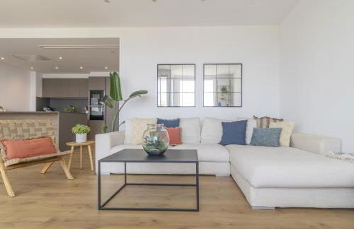 Seafront Apartment in Calella with Beach Access - Photo 7