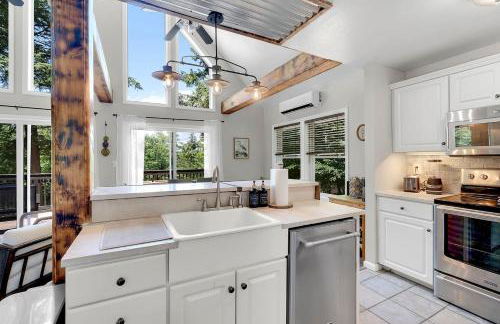 Waterfront Access with Kayaks Private Deck and a Firepit - Photo 25