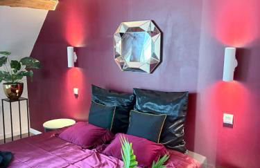 RED Passion Love room near Disney - Foto 27