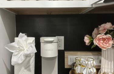 85a Charming Boston Base, 3BR, 2BA Ideal for Families - Foto 30