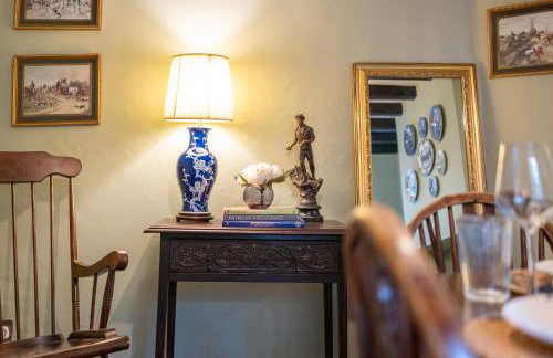 Beautiful 2 Bedroom Cottage in the Cotswolds - Photo 49