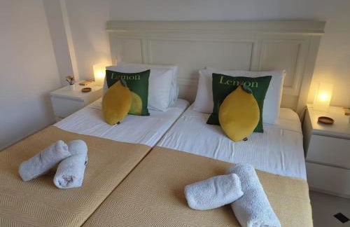 The Lemon Tree by the Sea - Photo 20