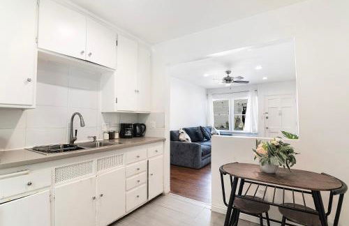 Ground-Floor 1-Bedroom by Beverly Hills Steps from Restaurants, Cafes and Shopping - Foto 7