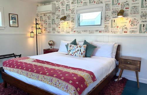 Urban Luxe Retreat l King Bed l Kitchenette - Photo 30