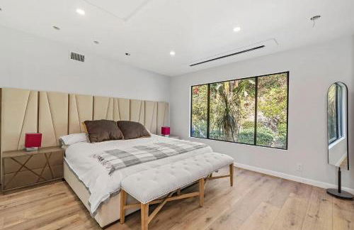 The Sinatra House- Fully Furnished! - Foto 9