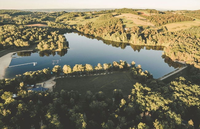 Wooden Chalet on the Edge of Lac de Miel - Foto 16