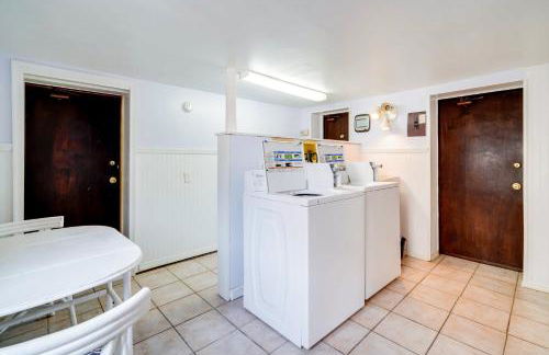 Ocean City Loft-Style Apt, Close to Beaches! - Foto 24