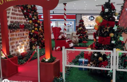 Luias, apartamento ao lado do shopping plaza e atacadão com wi-fi , tv grátis van na porta - Photo 51