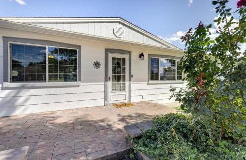 Hot Tub & Fire Pit: Serene Clifton Retreat! - Foto 31