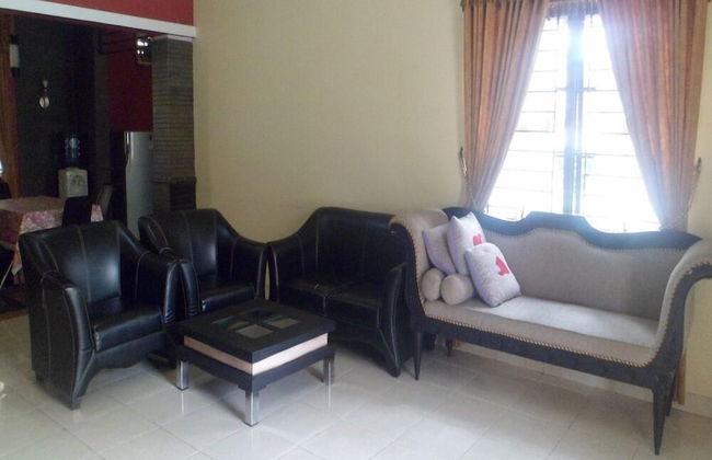 Villa Kota Bunga Violet - Photo 16