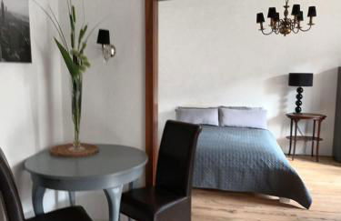 Stilvolles Altbauapartment in ruhiger Wohngegend - Foto 2