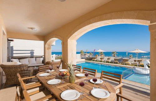 Irida beachfront Villa for 12 steps to amenities - Foto 37