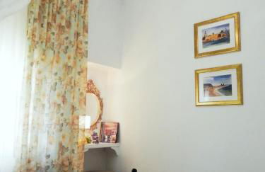 Portico Cozy Home - Photo 31