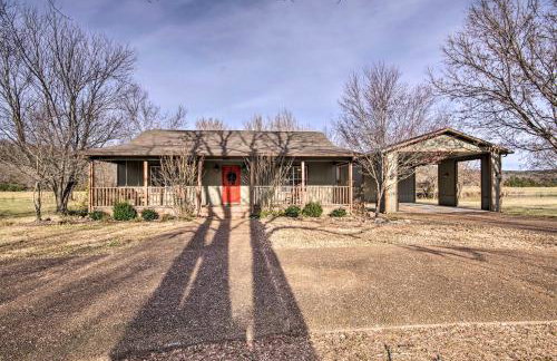 White River Getaway with Fire Pit and Trout Fishing! - Foto 3