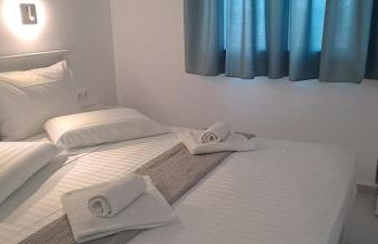 Dinas Inn - Photo 61