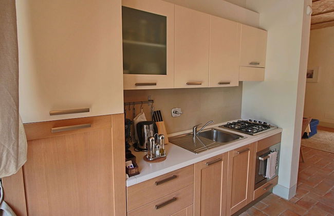 Modern Holiday Home in Foligno - Loc. With Pool - Foto 33