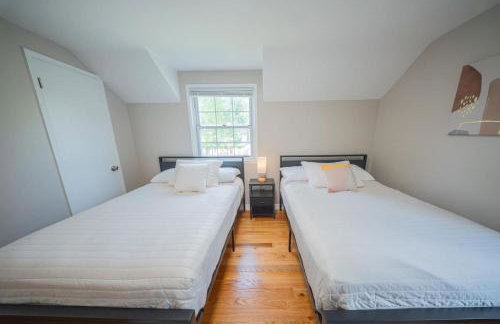 Newly Renovated Townhouse on a Tranquil Street - Foto 28