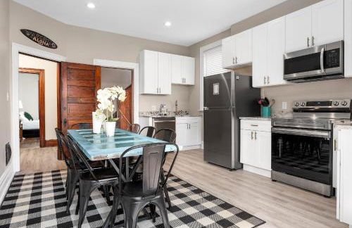 Cozy Historic Forest Park Entire Home @The Grove - Foto 21