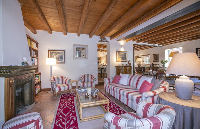 Alberta's Liberty House With Pool - Photo 19