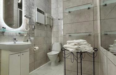 Apartament "Love Island" Jacuzzi SPA z dużą wanną z hydromasażem dla Dwojga - Foto 12