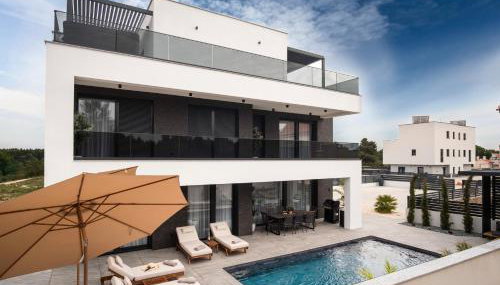 Luxury Villa Vesper- Heated Pool, Hot Tub, Rooftop terrace, Gym - Foto 2