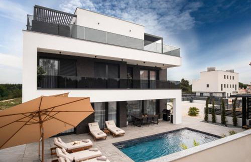 Luxury Villa Vesper- Heated Pool, Hot Tub, Rooftop terrace, Gym - Foto 2