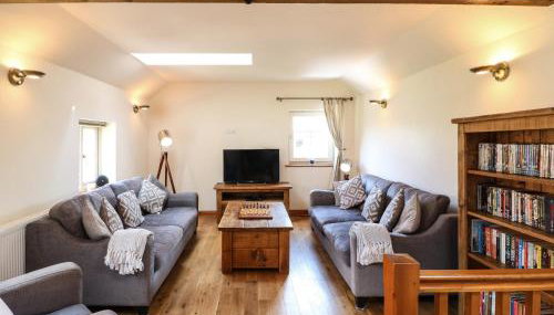 Chestnuts Barn - Photo 2