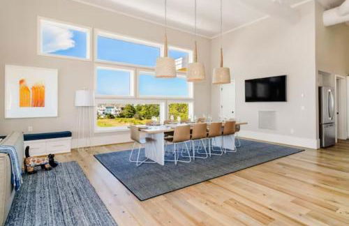 New Modern Waterfront Home w Saltwater Pool - Foto 9