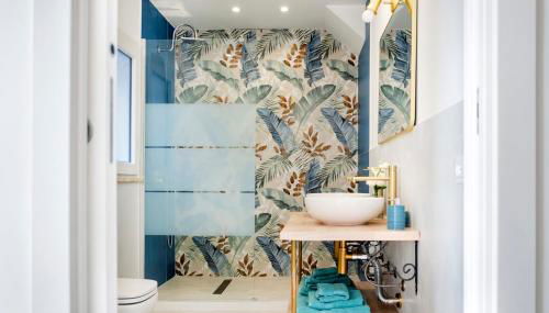 Colonna Secret, Private Jacuzzi in Historic Center - Foto 5, Shower