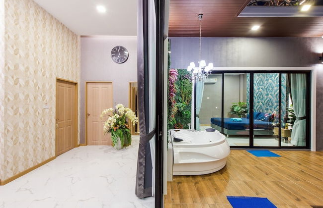 Baandomedoodao Pool Villa Cha-Am - Photo 11