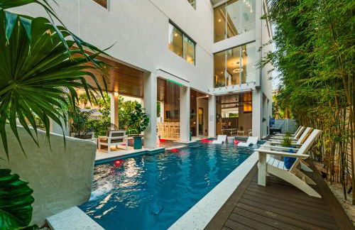 Elevated Perspective - Foto 160