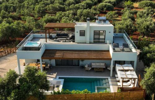 Villa Mourelo luxury villa in chania with private pool jacuzzi - Foto 1