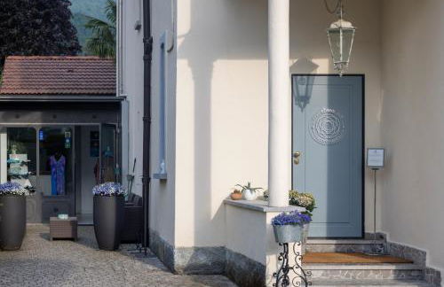 Maji Como Lake - Lake Como Historic Villa Apartments with Pool & Parking, 100m from Ferry & train - Foto 61