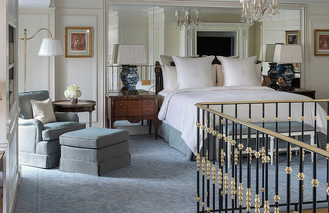 Four Seasons Hotel George V - Photo 21
