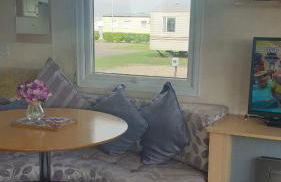 L25 L&g caravan hire 6 berth millfields family only and lead person must be over 30 MAX 4 ADULTS - Foto 16