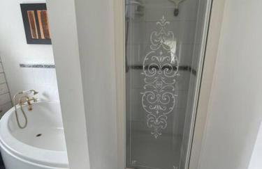 Spacious House Near Cambridge - Free Parking and Garden - Foto 10